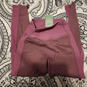 Small ptula leggings NWT